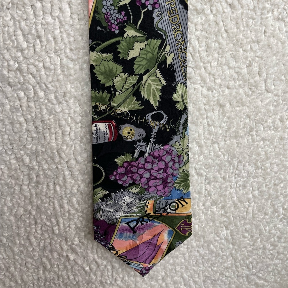 Nicole Miller Napa Tie